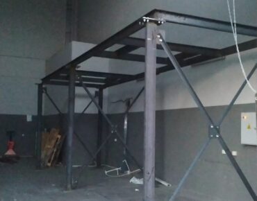 kesi̇kli̇ ceketli̇ tank reaktör i̇malat ve montaj